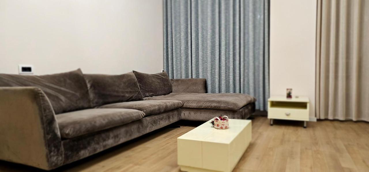 Discover Tirana From Our 3-Room Apartment With Free Parking-Komuna E Parisit Exteriér fotografie